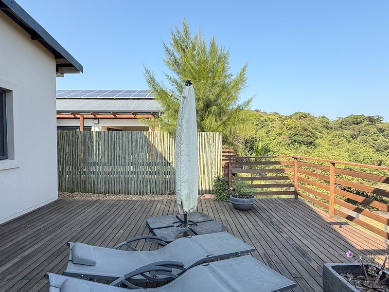 Tranquil Forest Retreat with Modern Comforts and Exceptional Outdoor Living - Photo 5