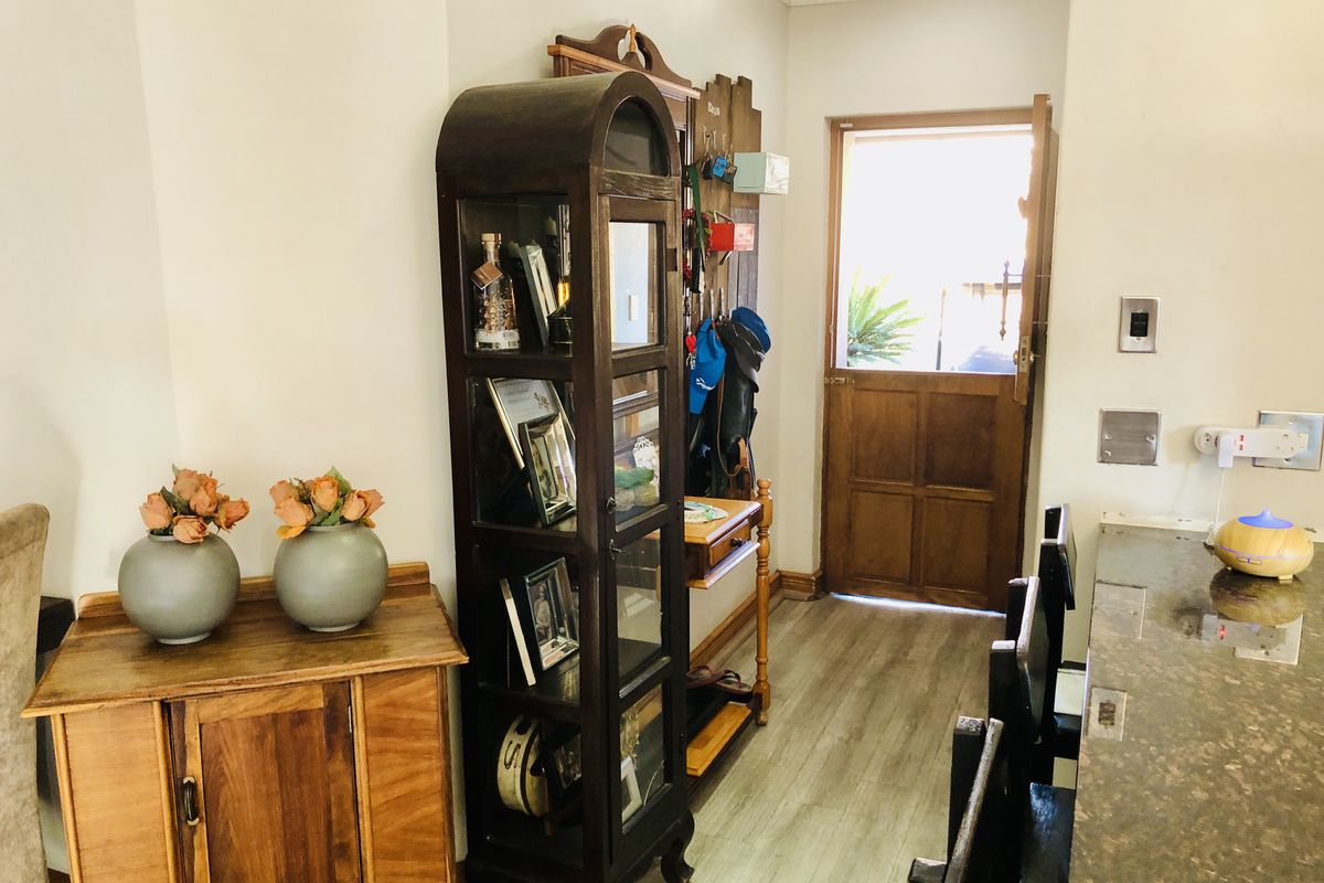 Freehold For Sale In Middelburg - Photo 4