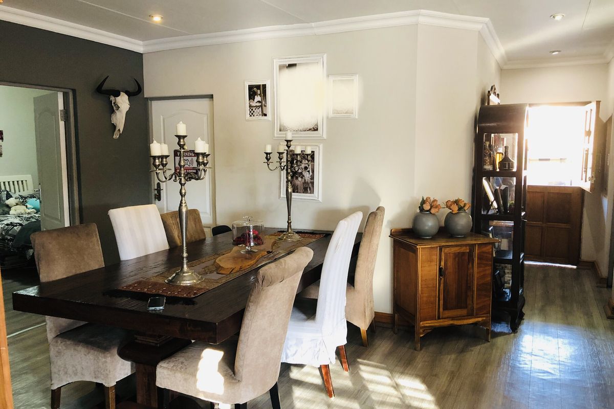 Freehold For Sale In Middelburg - Photo 5