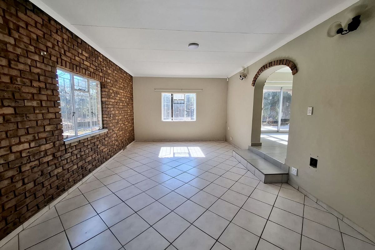 Completely Renovated Gem with Multiple Living Spaces - Photo 5