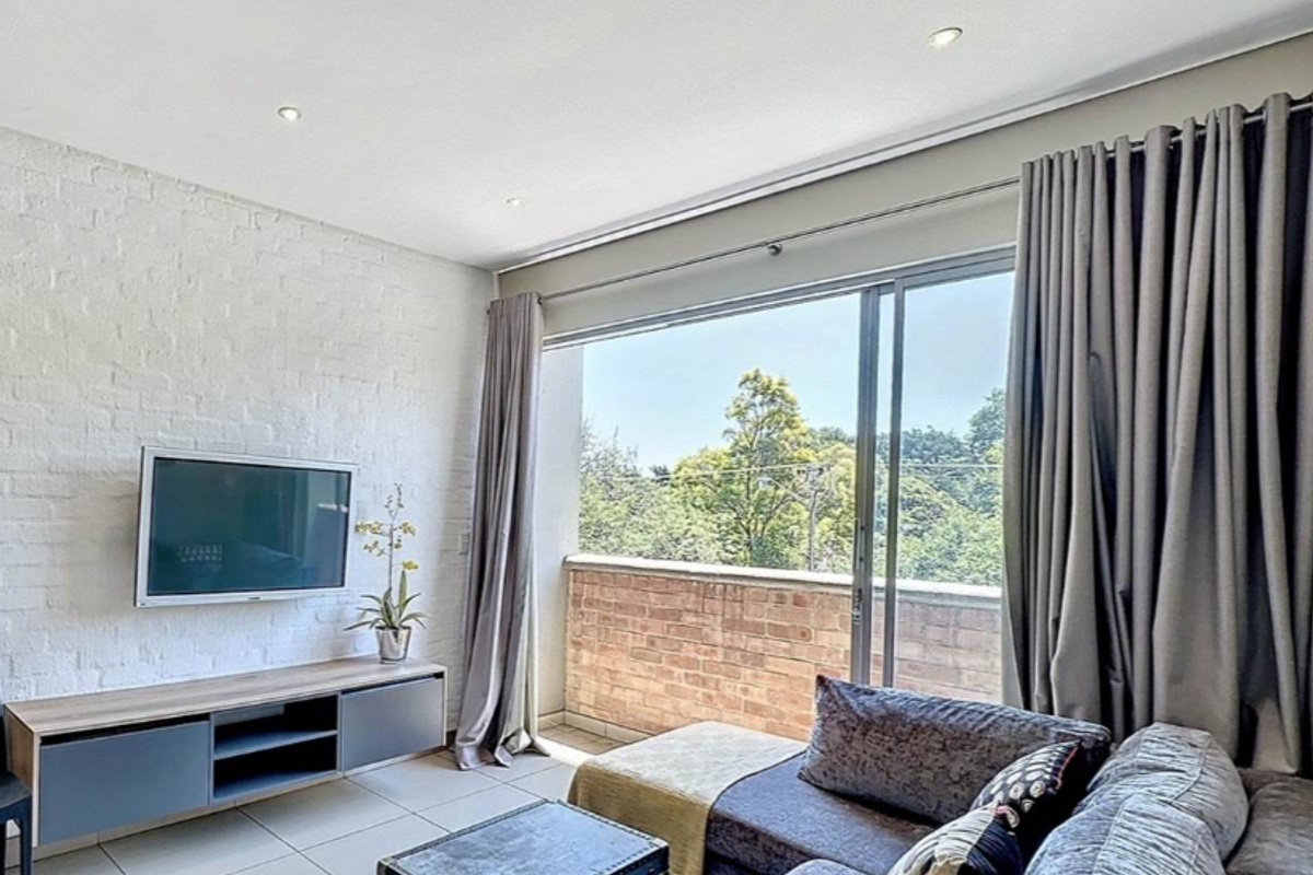 Stylish 2 bedroom apartment for sale in Brooklyn, - modern living in a prime locatiion - Photo 5