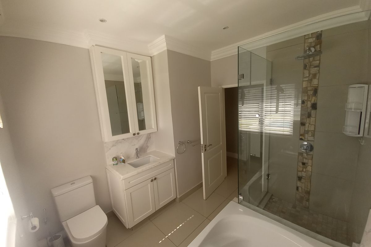 Welcome to Pretoria North, where luxury living meets convenience. - Photo 3