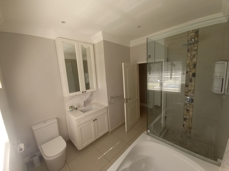 Welcome to Pretoria North, where luxury living meets convenience. - Photo 3