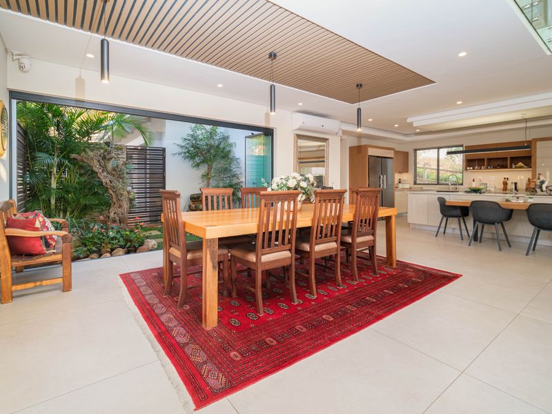 Seamless Luxury Living Meets Captivating Beauty - Photo 6