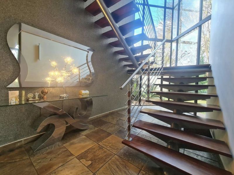 Spacious Living with Elegant Finishes in Cycad Estate, Polokwane - Photo 3