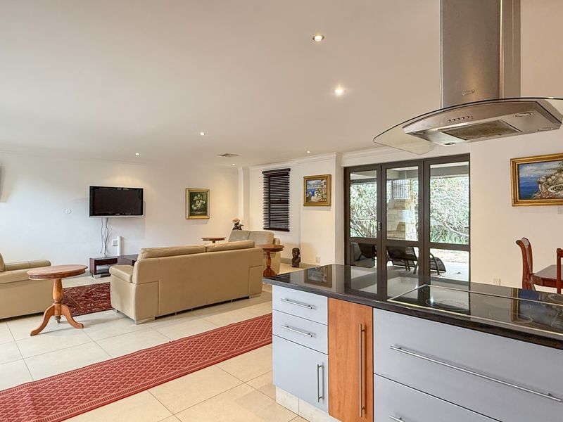 Stylish and Spacious Townhouse with Double Garage in Zimbali Coastal Resort - Photo 8