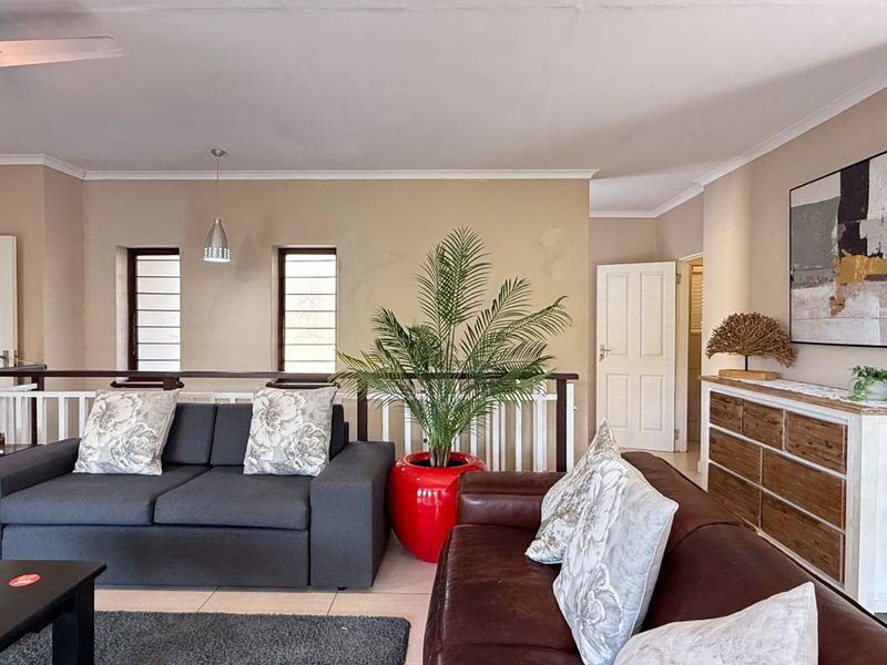 Elegant Dual-Living Coastal Retreat in Prime Ballito Location - Photo 8