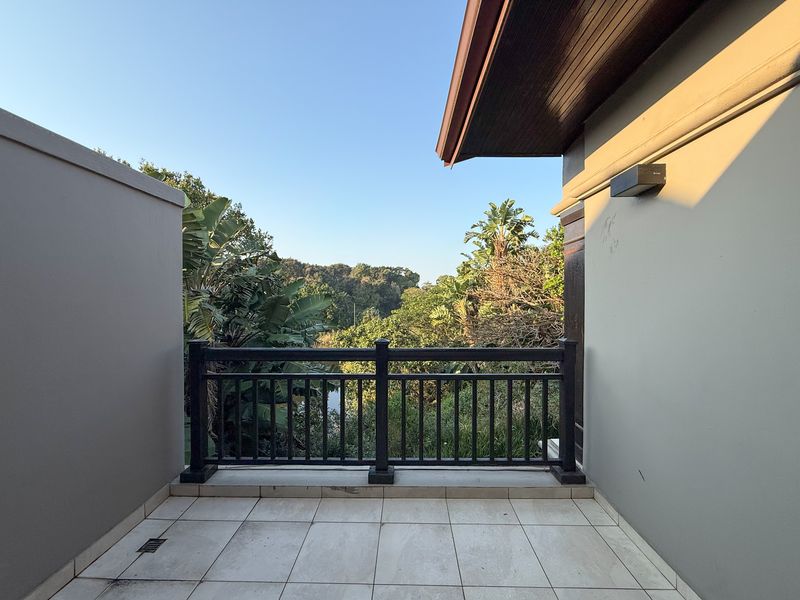 Freestanding Lakeside Townhouse in Zimbali - Photo 10