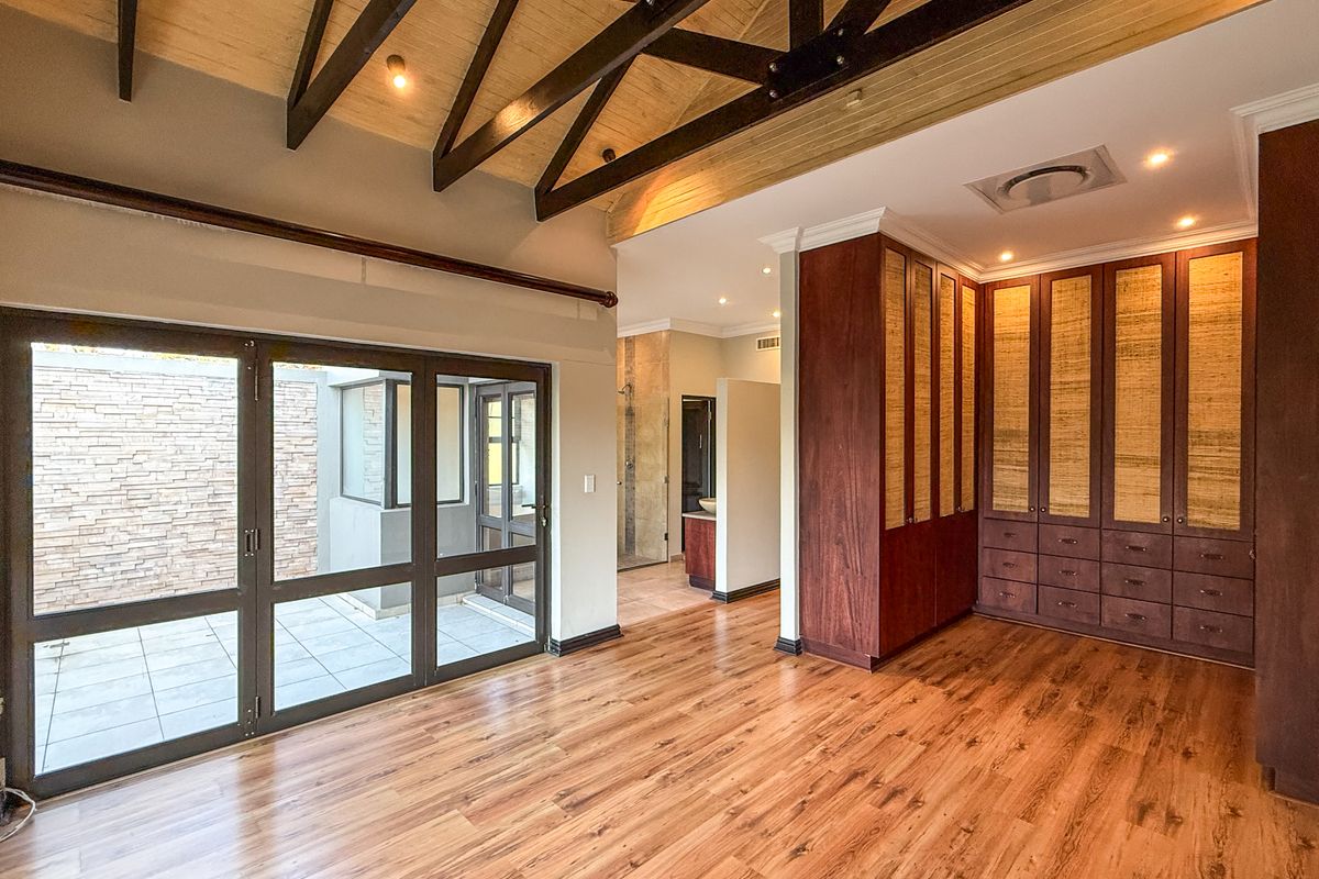 Freestanding Lakeside Townhouse in Zimbali - Photo 5