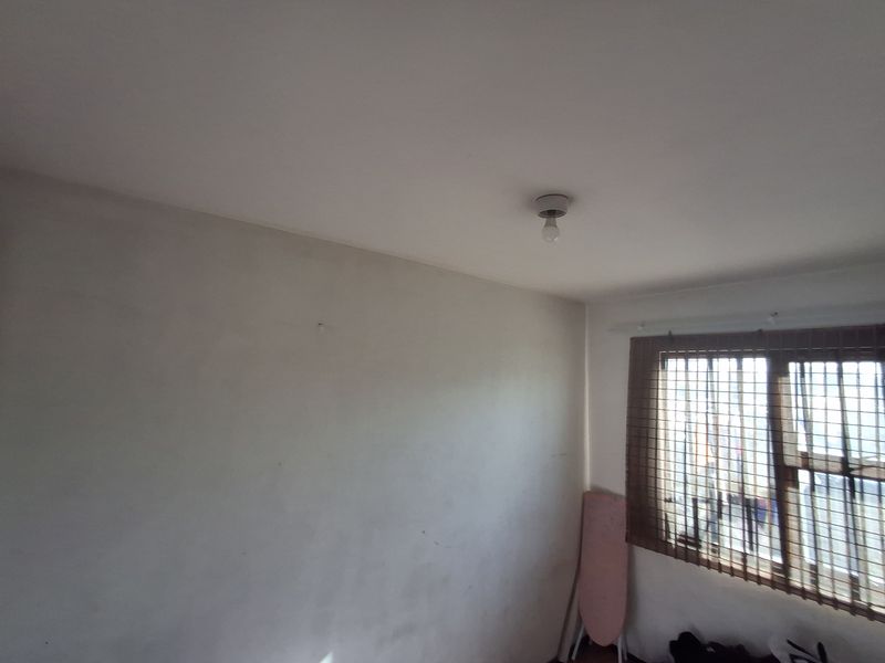 Charming Duplex Townhouse in Secure Complex – Ideal for Comfortable Living! - Photo 9