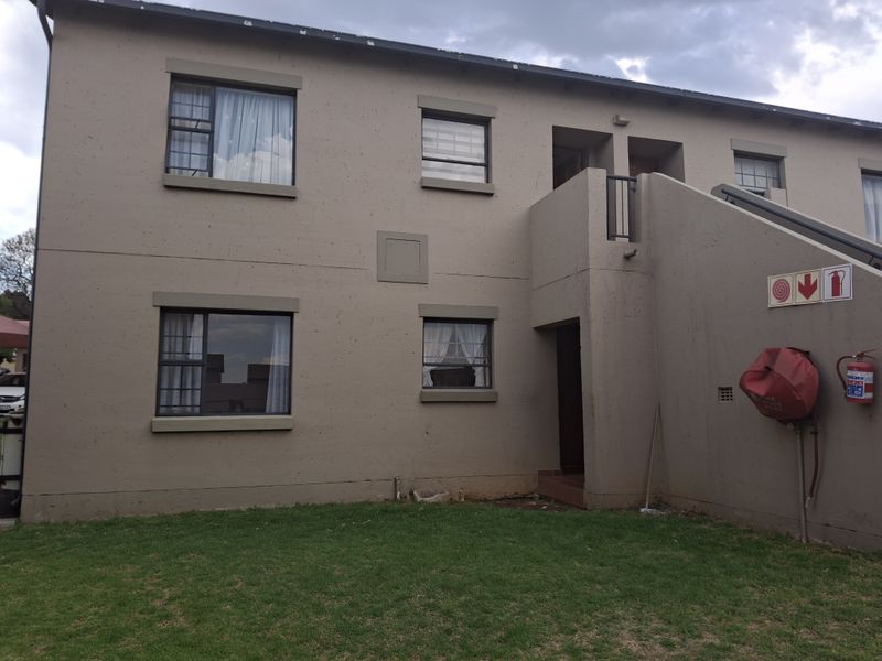 Welcome to Sparrow Hawk – Affordable 2-Bedroom Apartments in Germiston - Photo 9