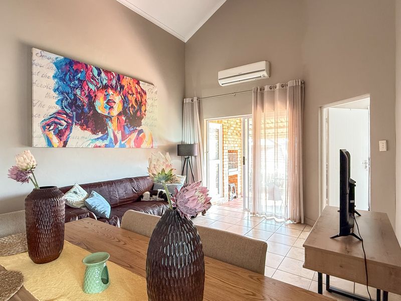 Stylish 3-Bedroom Townhouse in the Heart of Ballito - Photo 5