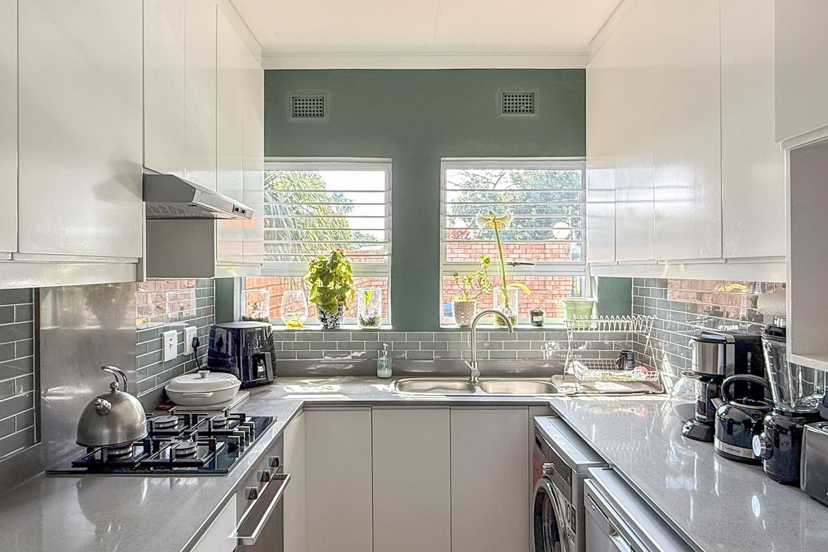 Stylish 3-Bedroom Townhouse in the Heart of Ballito - Photo 4