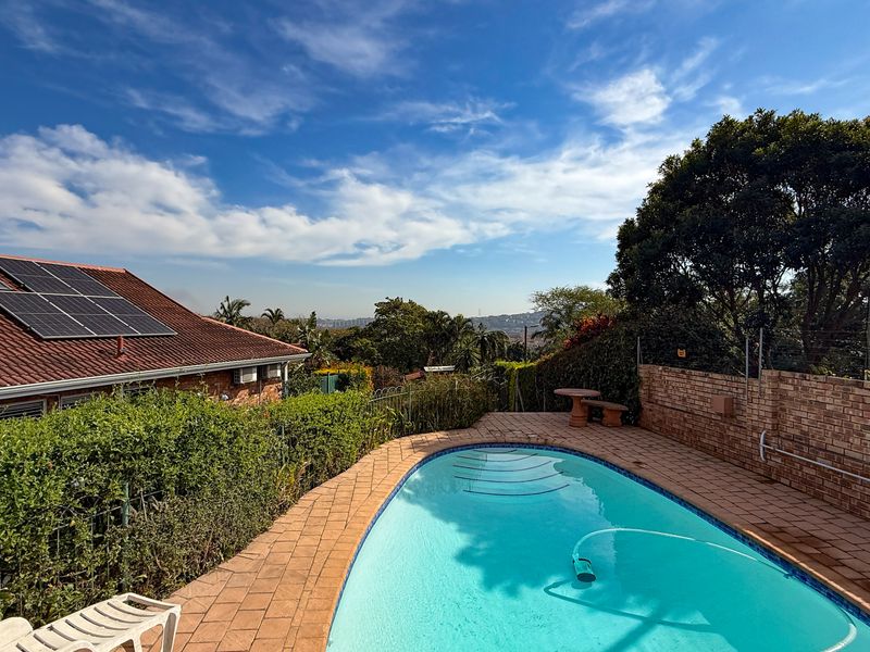 Stylish 3-Bedroom Townhouse in the Heart of Ballito - Photo 2