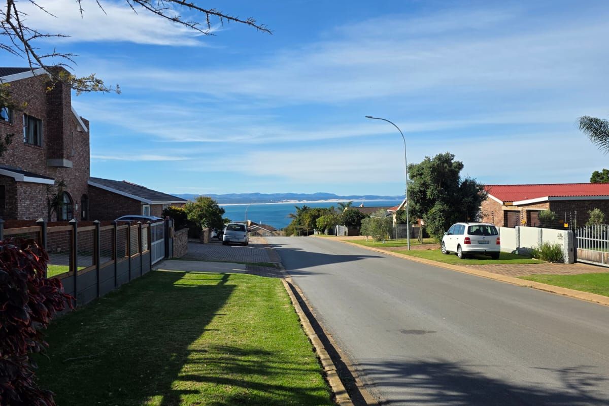 3 BEDROOM HOUSE FOR SALE - Photo 2