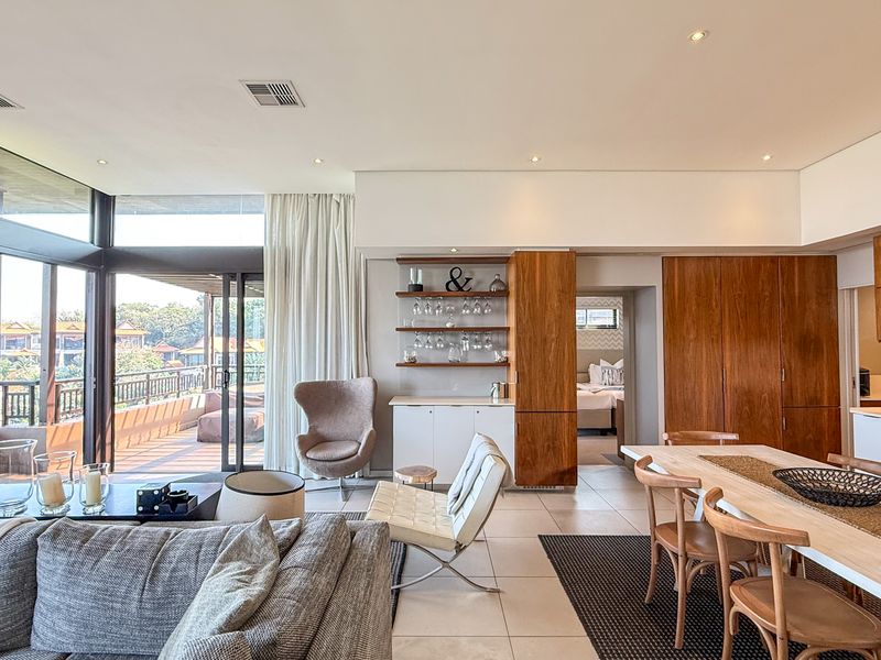 Penthouse Living at Its Finest - Photo 3