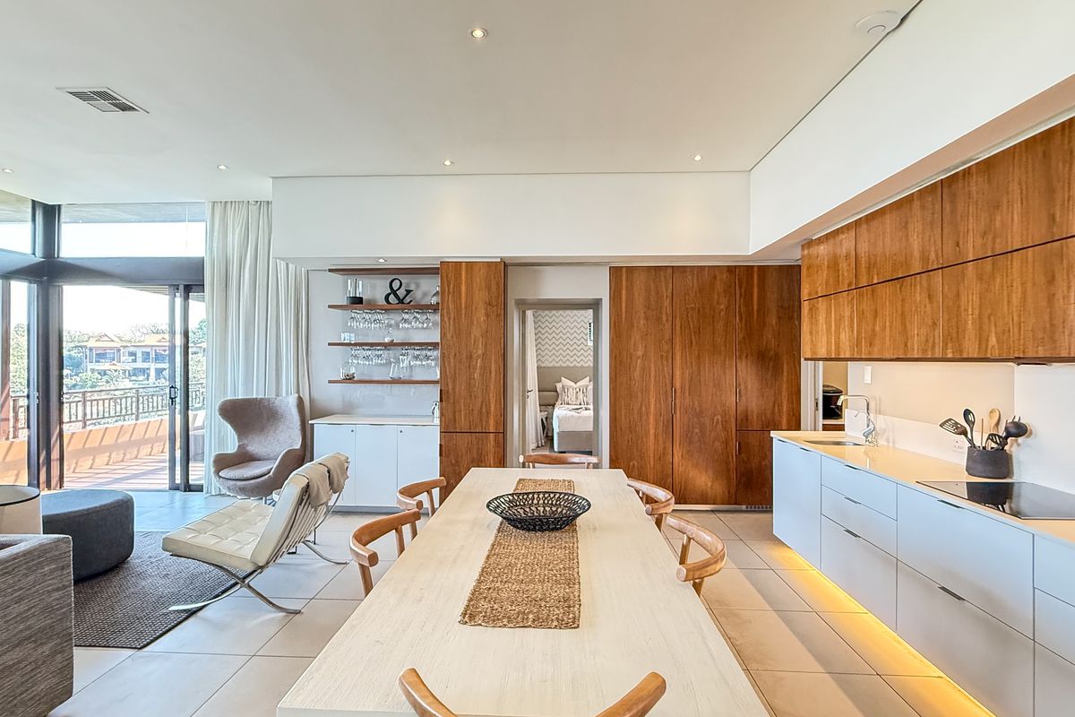 Penthouse Living at Its Finest - Photo 4