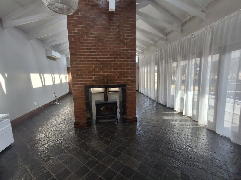 4-Bedroom Home with Fairway Views – Serengeti Lifestyle Estates - Photo 8