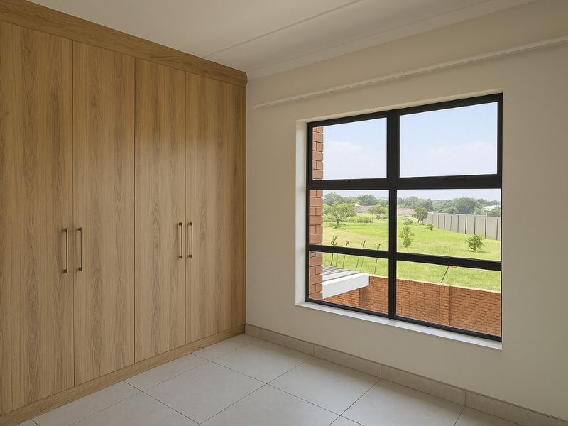 Sophisticated Estate Living - Photo 2