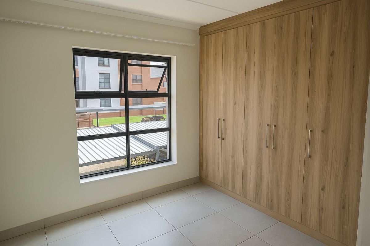 Sophisticated Estate Living - Photo 3