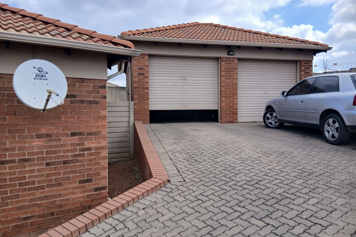 3 bedroom house for sale in Thatch Hill - Photo 2