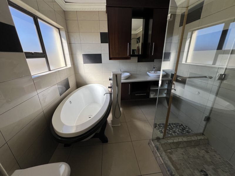 Elegant Living in Thornhill Estate – Bendor, Polokwane - Photo 7