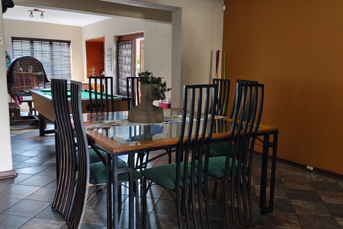 Spectacular modern family home with flatlet in Vaalpark - Photo 5