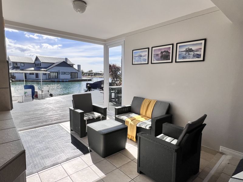 Ground Floor Canal Front Apartment - Marina Martinique - Photo 10