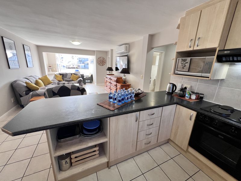 Ground Floor Canal Front Apartment - Marina Martinique - Photo 9