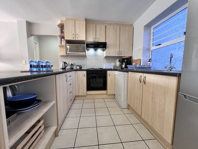 Ground Floor Canal Front Apartment - Marina Martinique - Photo 7