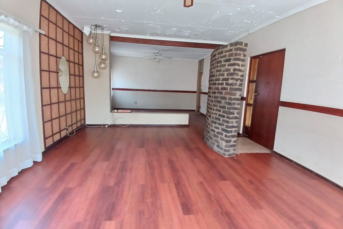 Family house for sale in Sasolburg walking distance to schools - Photo 4