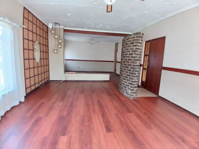 Family house for sale in Sasolburg walking distance to schools - Photo 4