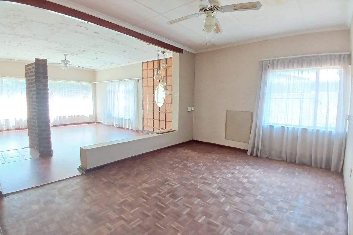 Family house for sale in Sasolburg walking distance to schools - Photo 2