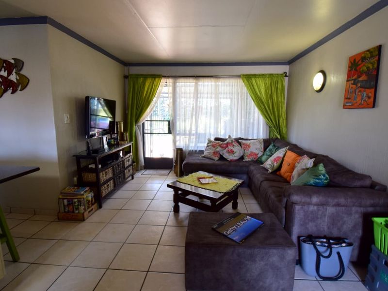 Huntingdon Gem – Move-In Ready! - Photo 10