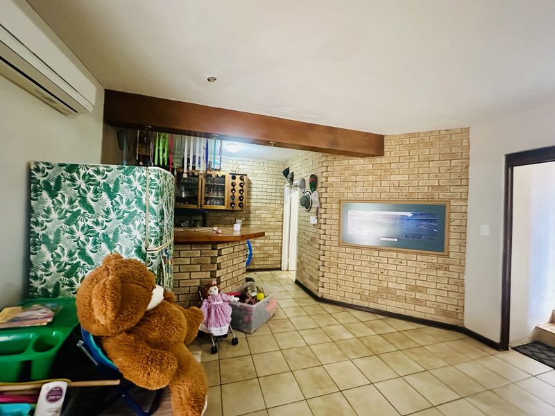 Face brick Family Home with Flat – For Sale in Meer En See - Photo 10