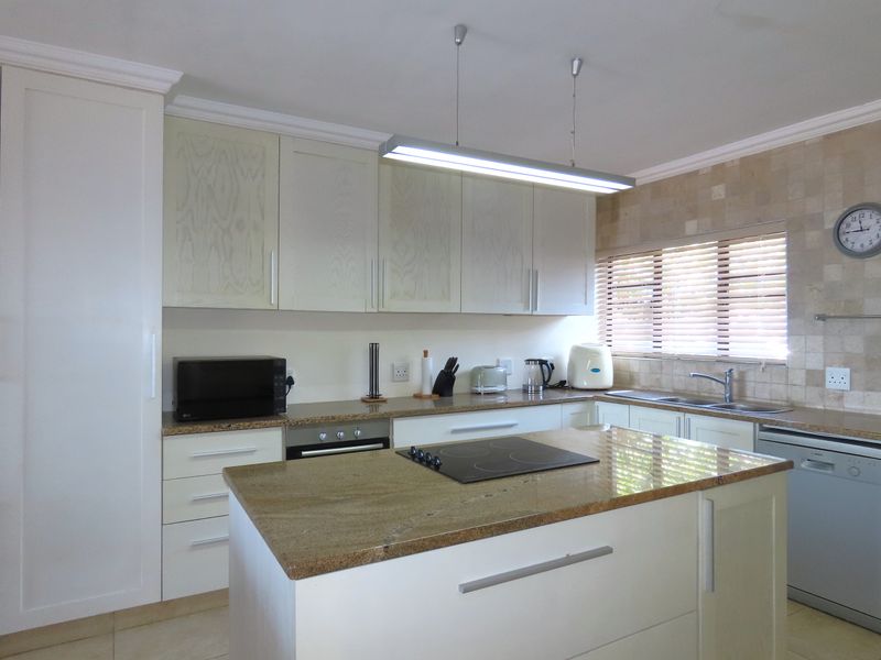 Freestanding Coastal Gem in Thompsons Bay with Panoramic Breaker Views - Photo 7