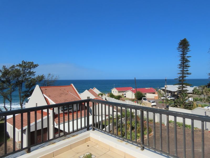Freestanding Coastal Gem in Thompsons Bay with Panoramic Breaker Views - Photo 4