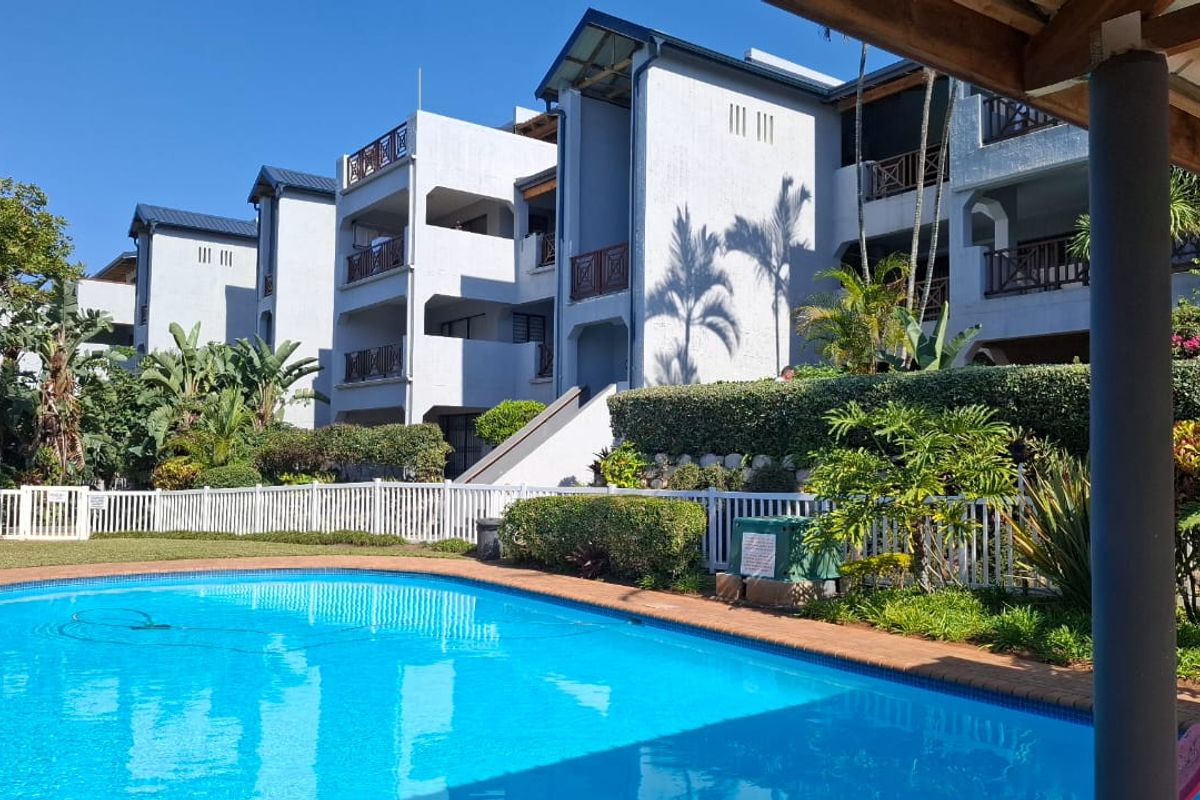 Penthouse Paradise in Prime Compensation Beach Location - Photo 4