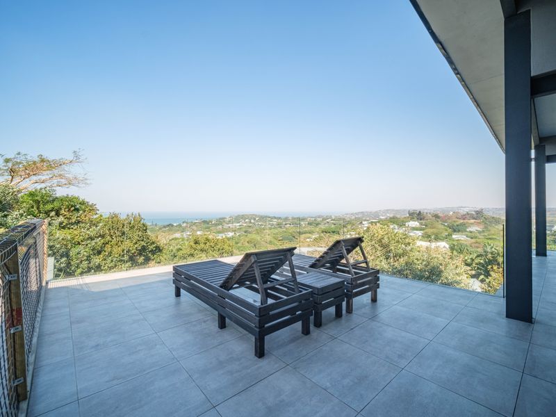 Luxurious Sea View Residence in Dunkirk Estate - Photo 3