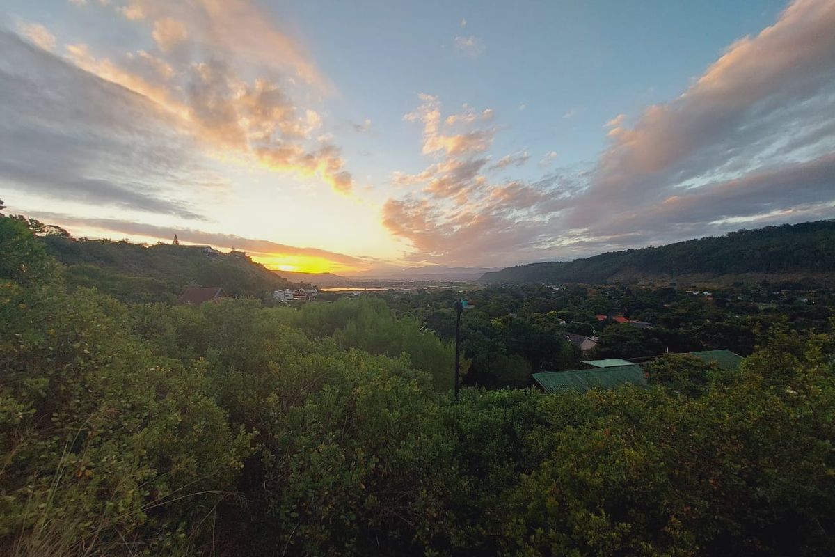 Your Dream Home Awaits in Sedgefield. - Photo 2