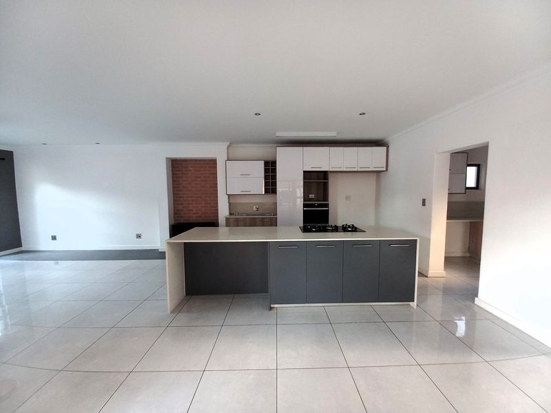 Duplex for Rent at The Paddocks - Photo 10