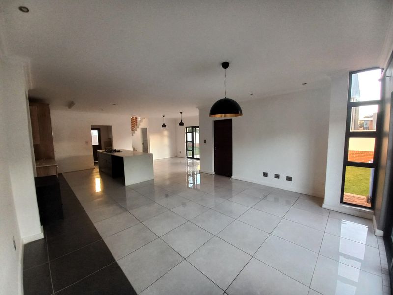 Duplex for Rent at The Paddocks - Photo 8