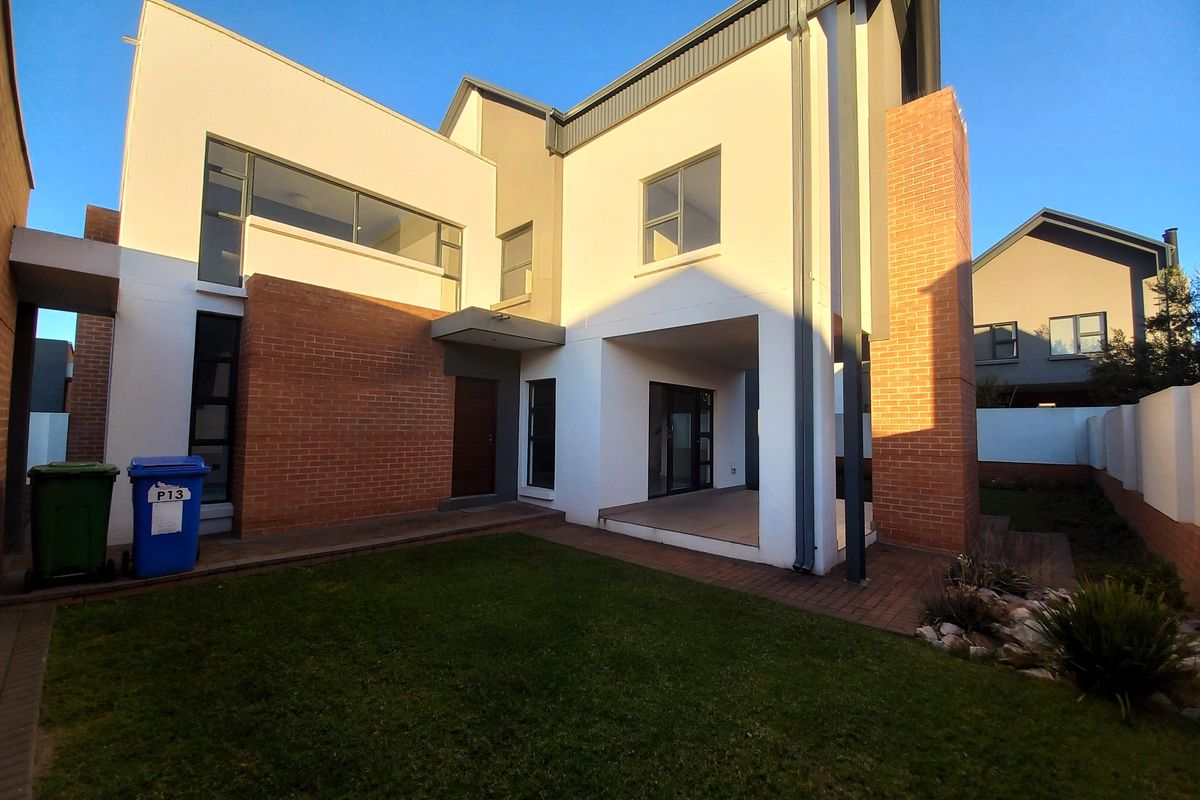 Duplex for Rent at The Paddocks - Photo 3