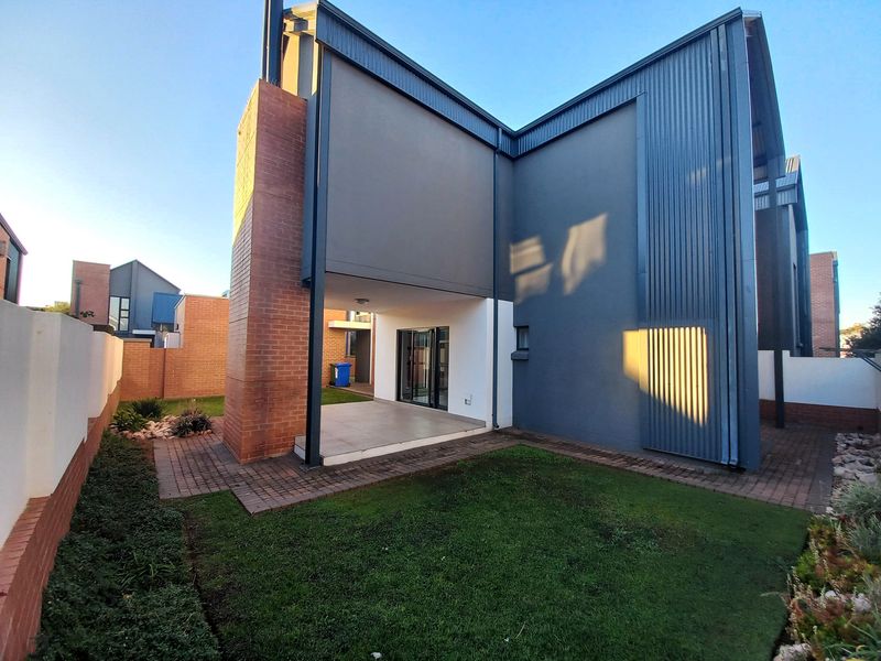 Duplex for Rent at The Paddocks - Photo 4