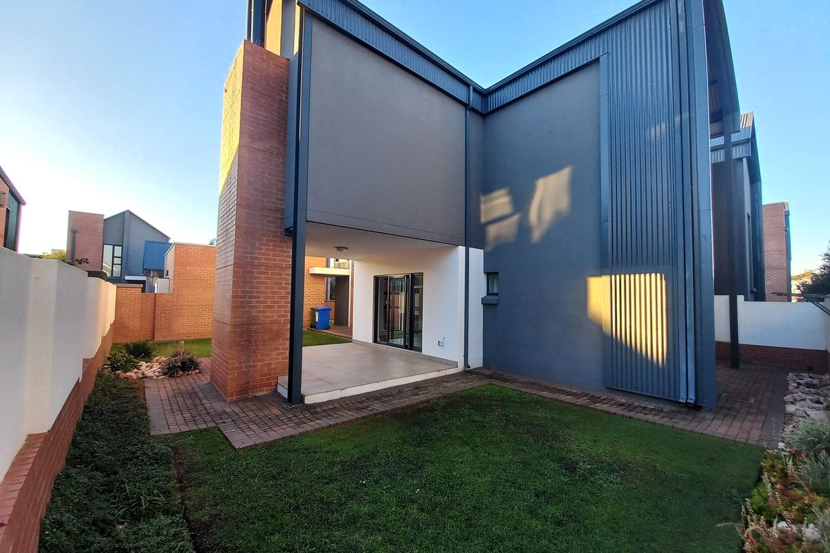 Duplex for Rent at The Paddocks - Photo 4