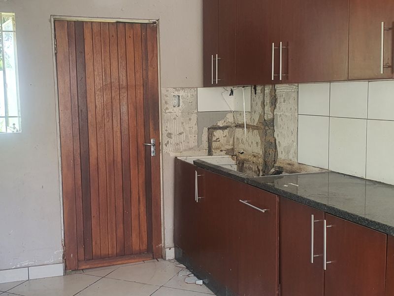 House Pending Sale In Heidelberg - Photo 4