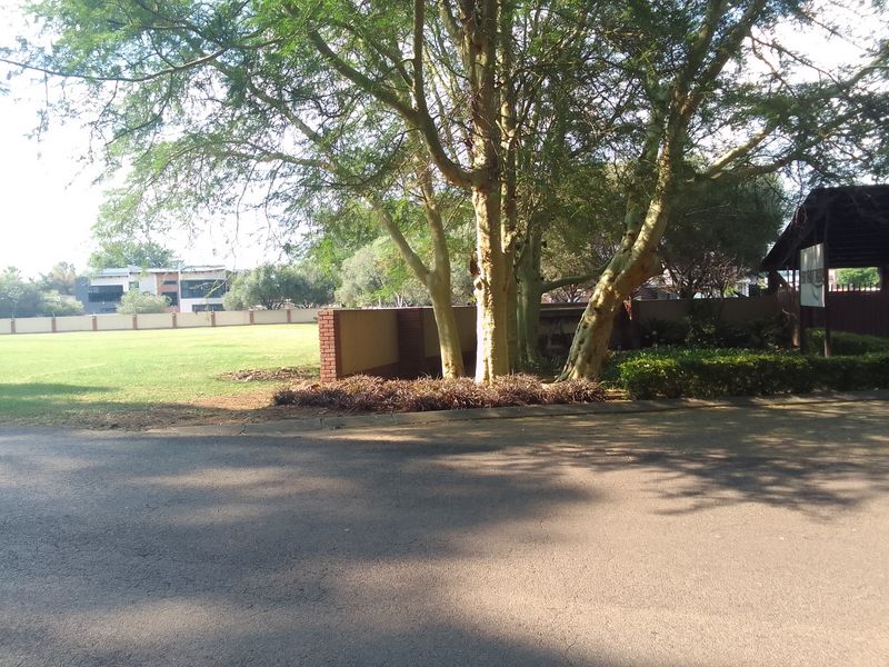 Luxurious and spacious Units - Photo 8