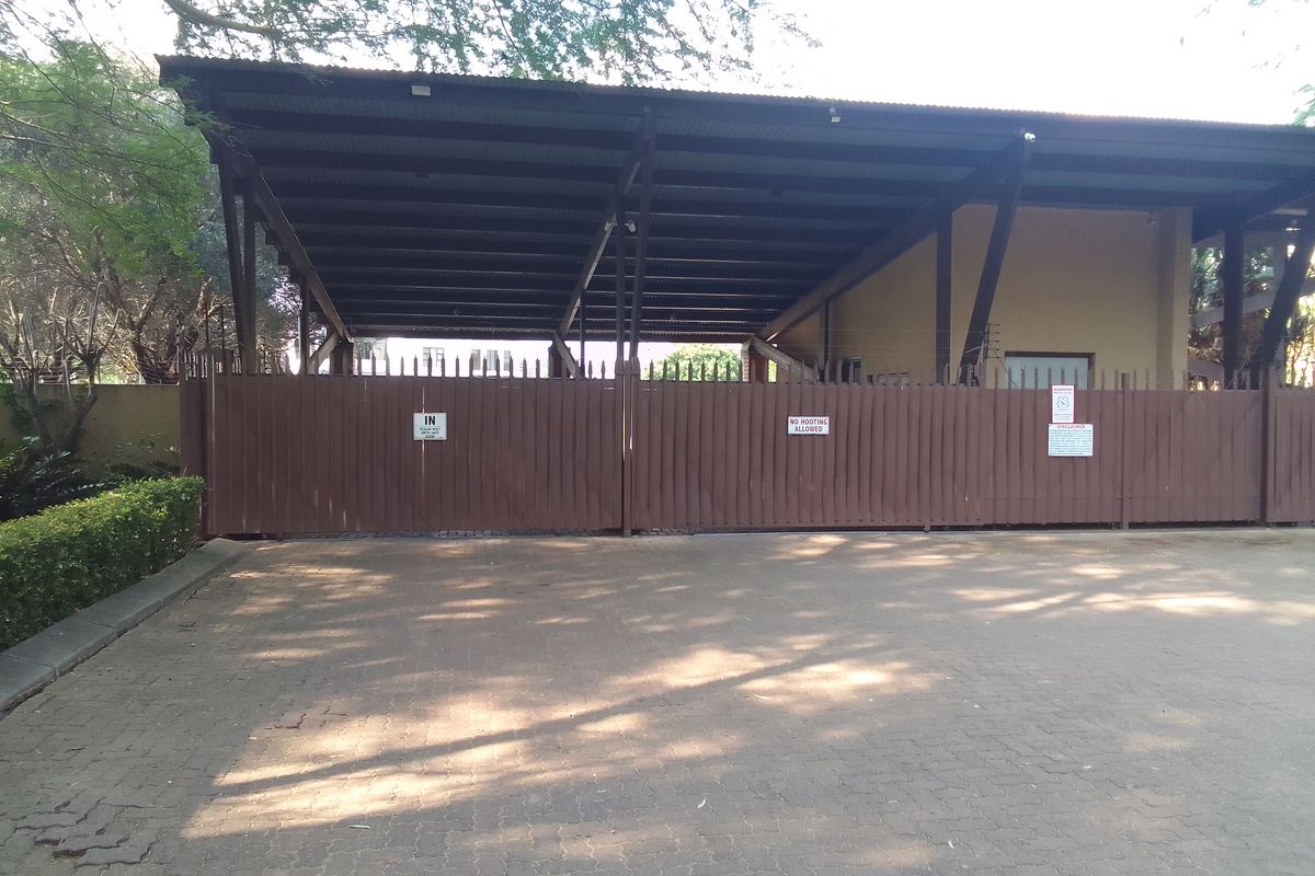 Luxurious and spacious Units - Photo 2