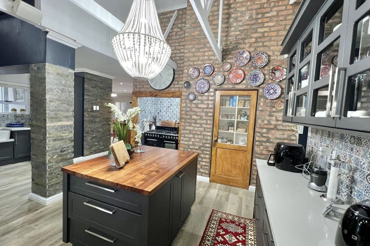 Exquisite Modern Masterpiece in Wavecrest - Photo 2