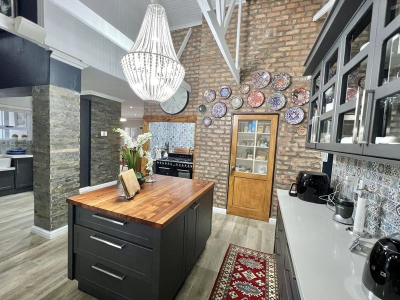 Exquisite Modern Masterpiece in Wavecrest - Photo 2